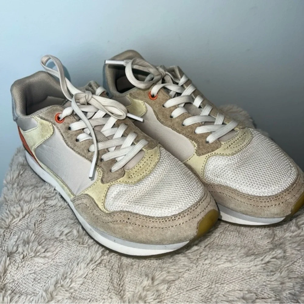 HOFF The Strand Sneakers Beige Suede Mesh Women’s Size 6.5 Anthropologie